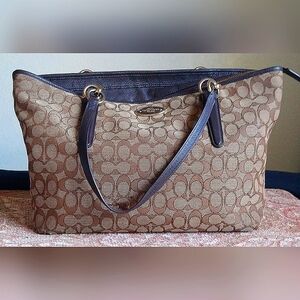 AUTHENTIC COACH SIGNATURE JACQUARD HANDBAG TAN & BROWN LEATHER TRIM MED SATCHEL